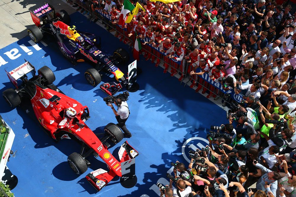 F1: Vettel fenyegetést jelent Hamiltonékra 45