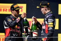 F1: Vettel fenyegetést jelent Hamiltonékra 123