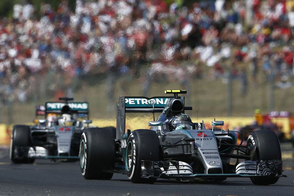 F1: A Mercedesnél félnek a rajtoktól 74