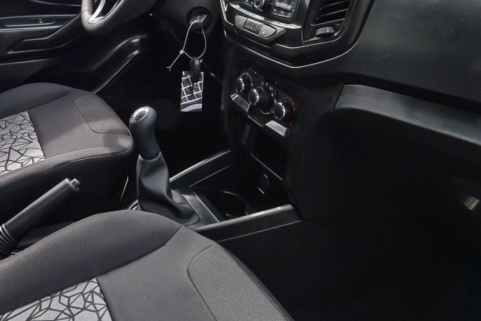 Képen az új Lada utastere 7