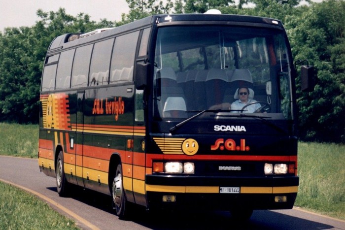 Akinek az Ikarus volt a bölcsője és a sírja is egyben 5 Egy, az Ikarus Egyedi Gyáregységében készített 396-os turistabusz. Nem túlzás azt állítani, hogy még most is szép.