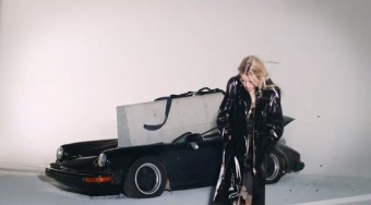 Veterán Porschét törtek össze a divat kedvéért