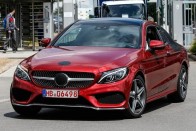 Szinte álca nélkül virít a Mercedes C-kupé 11