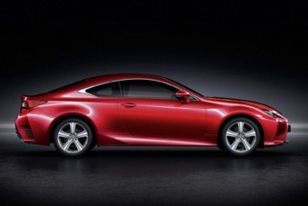 Belépőmodellel bővít a Lexus RC kupé