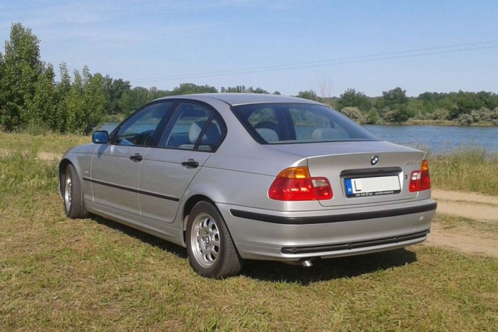 Top 10: az igazi magyar használt autók 5 8. BMW 3-as 2000, 116 db. Eggyel több ezredfordulós BMW E46 kapott magyar rendszámot az első három hónapban, mint 11 évvel ifjabb Passat