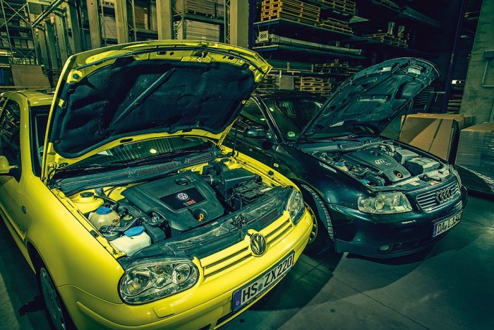 Csak féltestvérek: Audi A3 és Volkswagen Golf IV 3 Ugyanaz kis eltérésekkel: a Golfban és az A3-asban is PD TDI-motor dolgozik, a maguk nyűgjeivel együtt