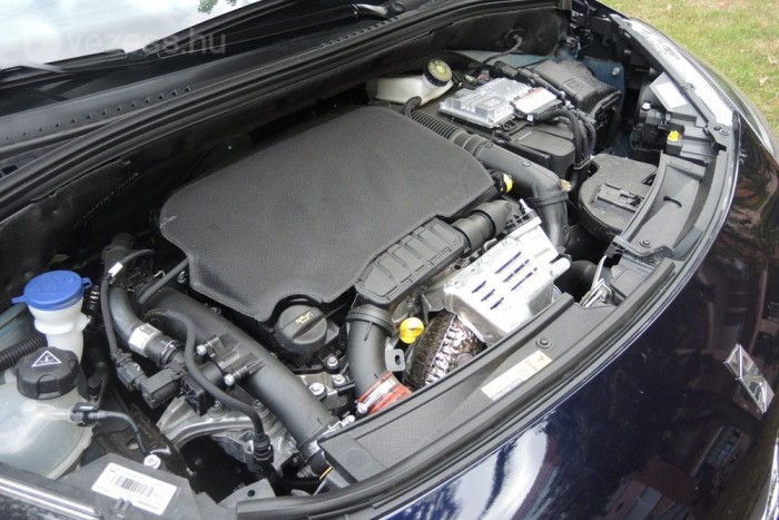 Remek kompromisszum az 1,2-es turbómotor, kellő dinamikát ad, visszafogott fogyasztás mellett