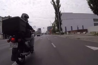 Bringás és motoros balhéja Budapesten