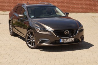Mazda 6: olyan szép, hogy a többi mindegy is