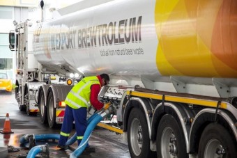 Igazi férfi csak ilyet tankol: sörből főznek üzemanyagot!!!