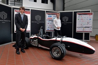 Itt az új magyar elektromos versenyautó