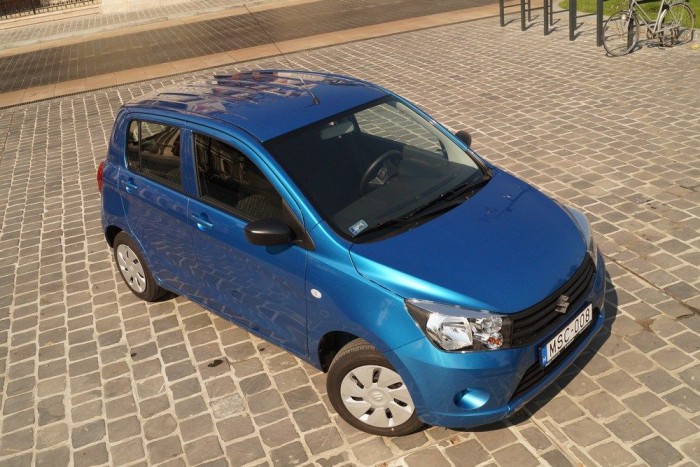 Mindössze 3,6 méter hosszú az apróság, de sokkal nagyobbnak tűnik