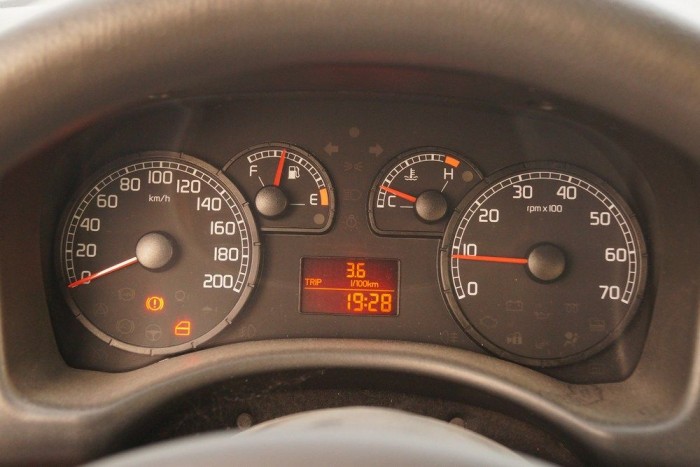 Használt autó: 250 ezret futott Fiat Punto 16 | Vezess Kútnál ellenőrizve is csak 2-3 decivel szomjasabb a Punto. az 1,3-as dízellel. Öt liter fölé csak nagyon komoly gyötréssel vihető fel a fogyasztás