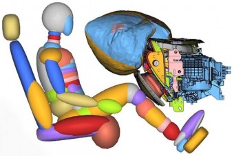 Így működik a Ford Mustang kesztyűtartó-légzsákja