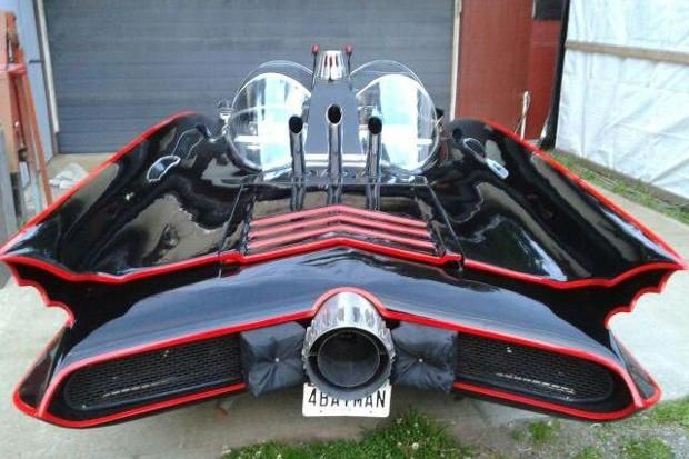 Lerobbant a Batmobile, halálra gázolták Batmant 6