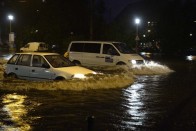 Fotók a budapesti özönvízszerű eső pusztításáról 32