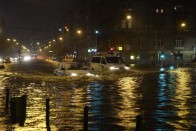 Fotók a budapesti özönvízszerű eső pusztításáról 33