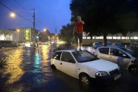 Fotók a budapesti özönvízszerű eső pusztításáról 36