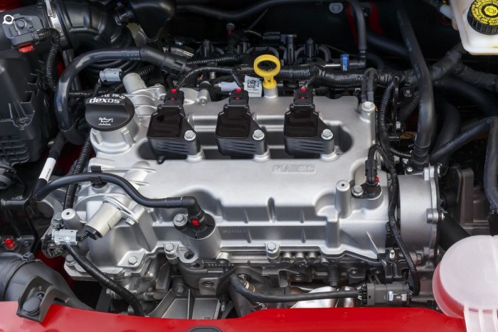 Még takarékosabb lett az Opel kisautója 4