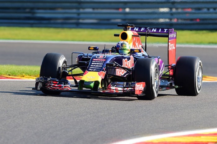 F1: Rosberget sokkolta a defekt 7 | Vezess F1: Rosberget sokkolta a defekt 7