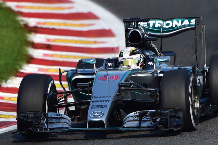 F1: Hamilton odavágott az időmérő előtt 6
