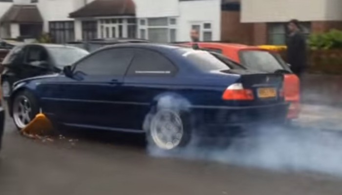 Bilincset tépve menekült a bepipult BMW-s