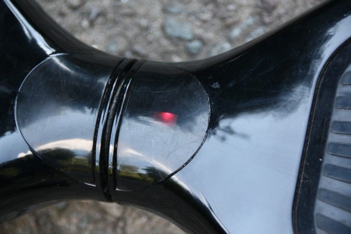 Ha lemerül az akksi sivalkodik a gép