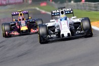 F1: Szenzációs eredmény a Lotusnál 22