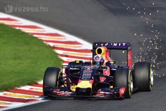 F1: Ricciardo győztes pozícióban az időmérő után