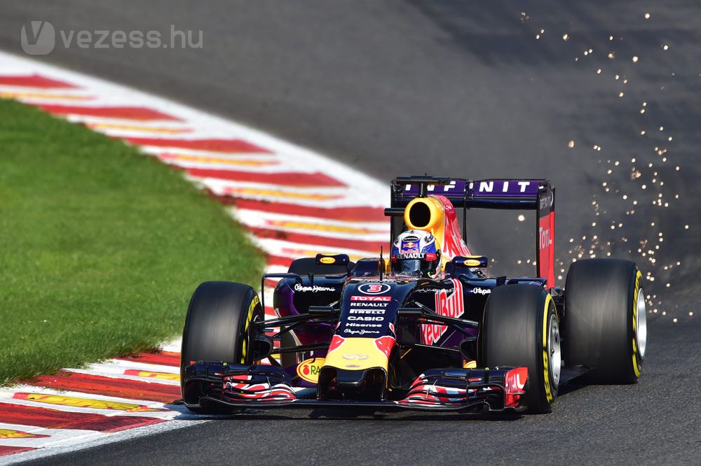 F1: Szenzációs eredmény a Lotusnál 13