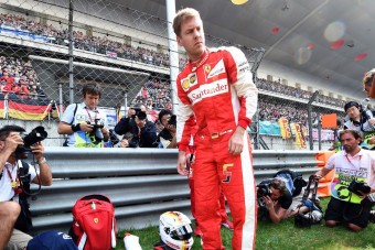 F1: Vettel 150. futama jön
