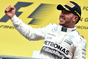 F1: Hamilton-győzelem, Vettel-katasztrófa
