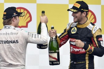 F1: Rosberg szerint még nem úszott el a vb-cím