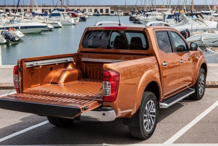 Az SUV-kra hajaz a Nissan új pickupja 2 Az SUV-kra hajaz a Nissan új pickupja 2