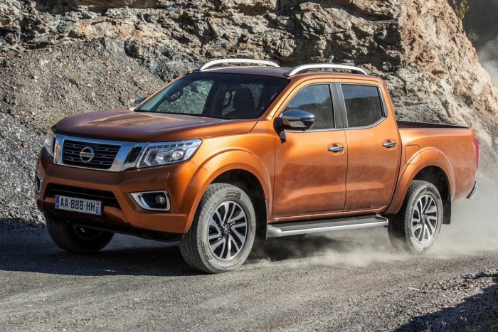 Az SUV-kra hajaz a Nissan új pickupja 8