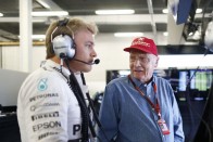 Lauda: Hamilton egyszerűen verhetetlen 13