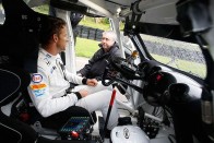 F1: Button Coultharddal ralikrosszozott 9