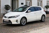 Toyota Auris, 2013