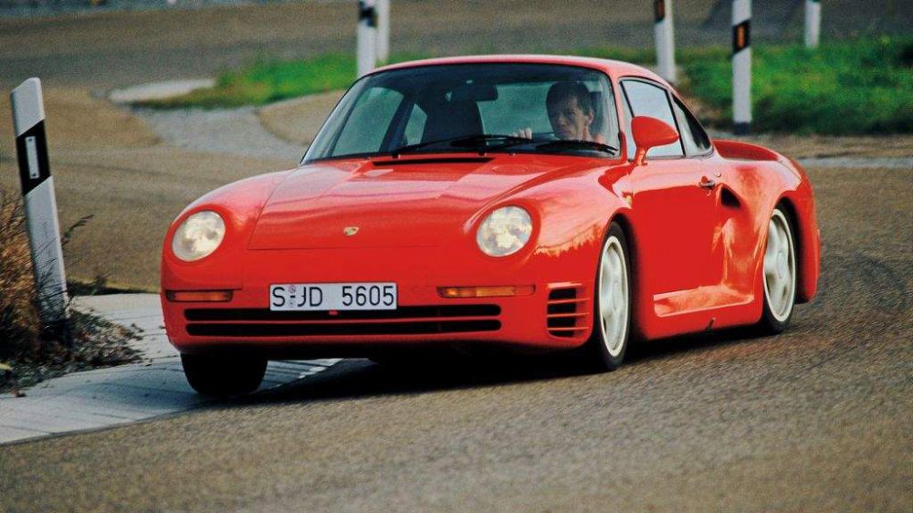 A Porsche 959 volt az első szériaautó az üreges küllős kerékkel megoldott keréknyomás-ellenőrzéssel