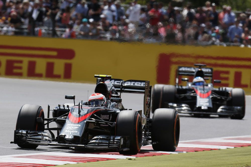 F1: Button bizakodik a folytatásban 11