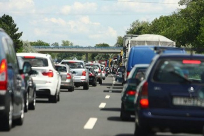 Hétfőtől káosz lesz az M1-M7-es bevezetőjén