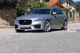 Egy autót egy házért