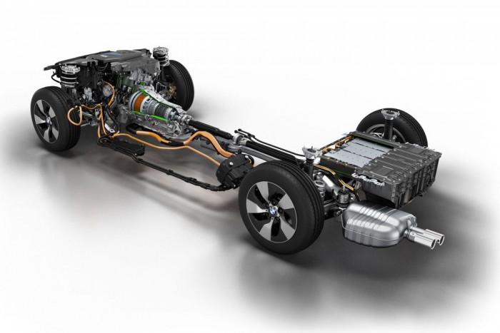 Új konnektoros hibridek a BMW-től 8