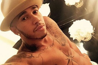 F1: Sírva röhögős Hamilton új tetkója