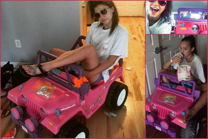 Elvették a jogsiját, azóta játékautóval jár a csaj 3