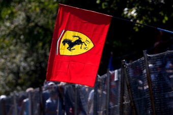 Alonso: A Ferrari sem örülhet!