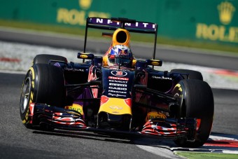 F1: Ricciardónak elege van a Renault-ból