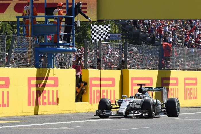 F1: Hamilton átkelt a vörös tengeren 8