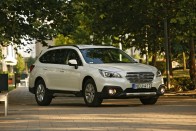 Nehéz nem szeretni: Subaru Outback 3