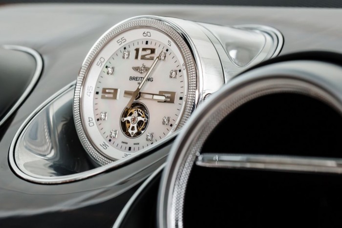 Bentley Bentayga: Normálisnak akar látszani 11